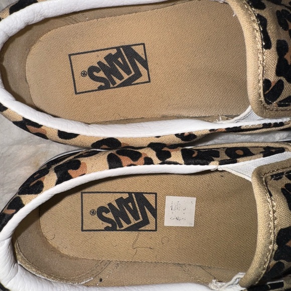 Vans Leopard Print Slip-On Shoes - Picture 4 of 8